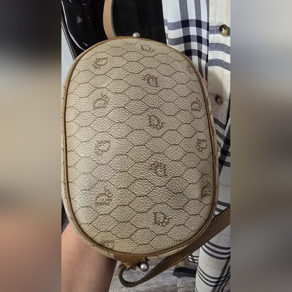Dior Honeycomb Shoulder Bag - Picture 10 of 16